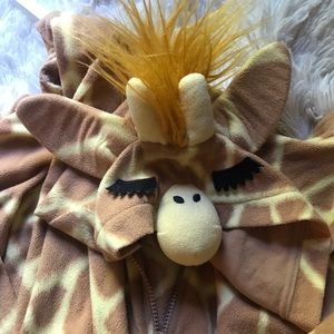 Giraffe onesie/ pjs